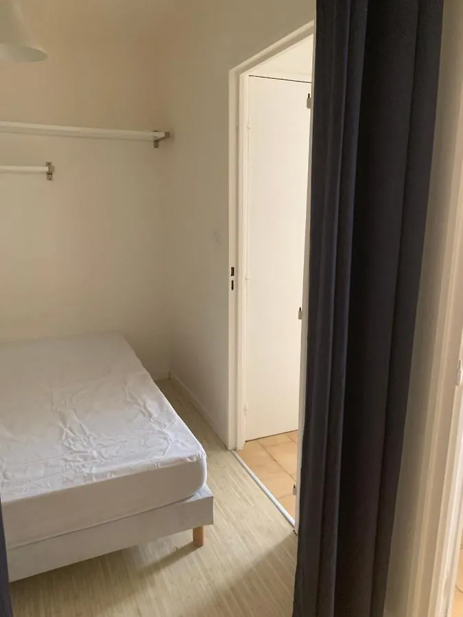 Appartement T1bis avec jardin à Hyeres gare