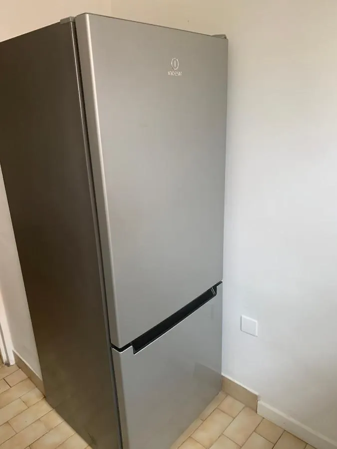 Appartement T1bis avec jardin à Hyeres gare
